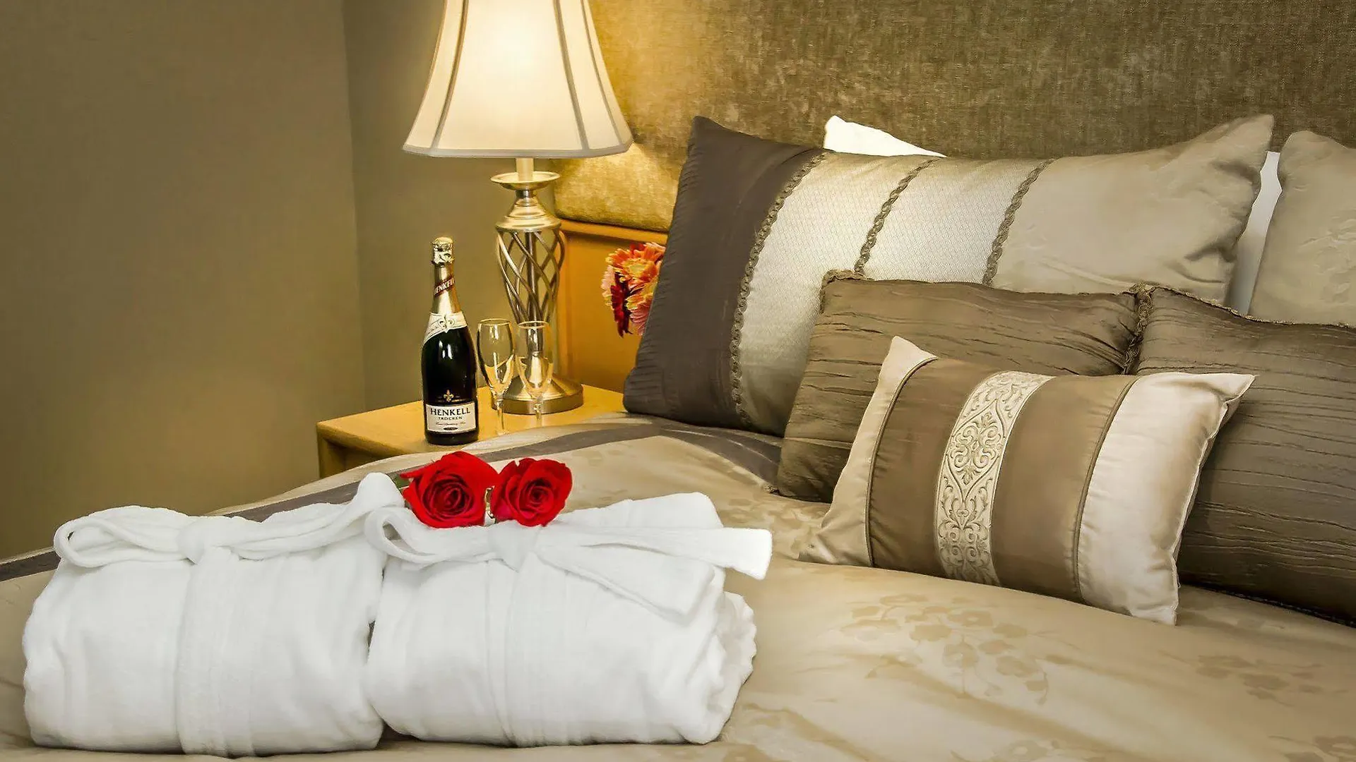 Cartier Place Suite Hotel Ottawa 3*,
