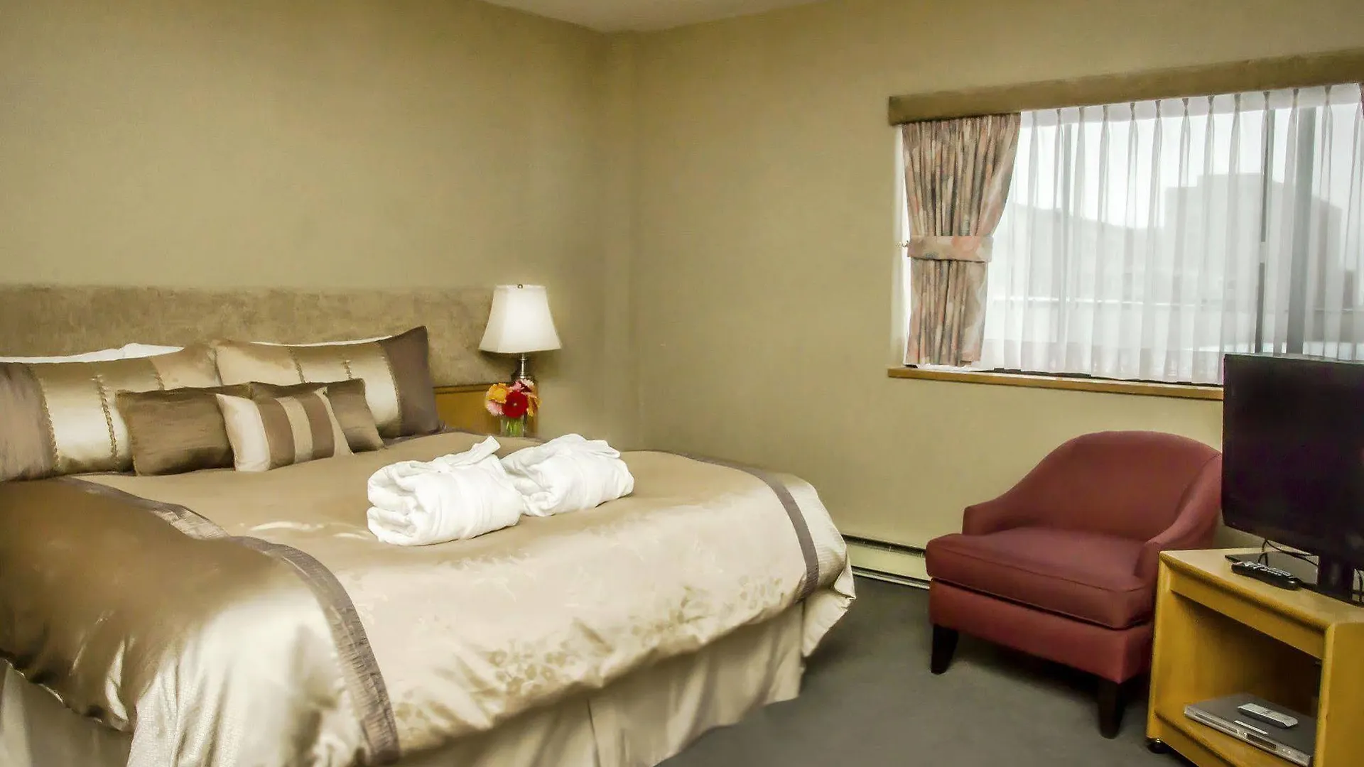 Cartier Place Suite Hotel Оттава